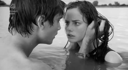 effy in dramatic scene with Freddie